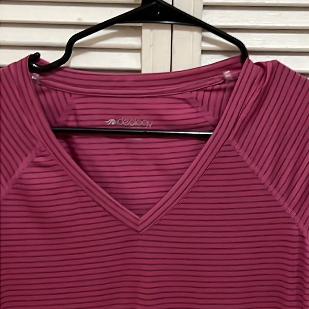 IDEOLOGY ATHLETIC Top  - Picture 7 of 8